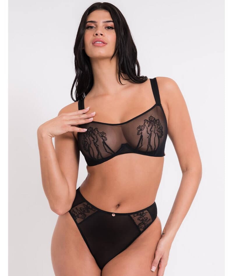 Wholesale sheer lingerie model For An Irresistible Look 