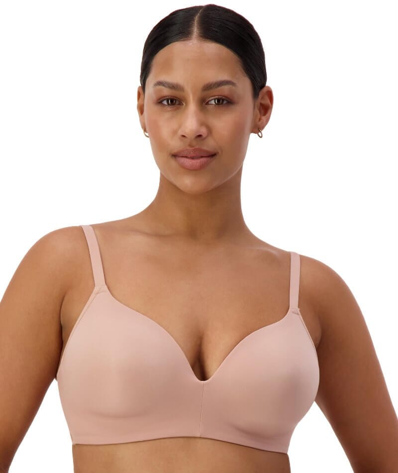 https://www.curvy.com.au/cdn/shop/files/triumph-body-make-up-smooth-wire-free-padded-bra-blusher-beige-1.jpg?v=1683792688