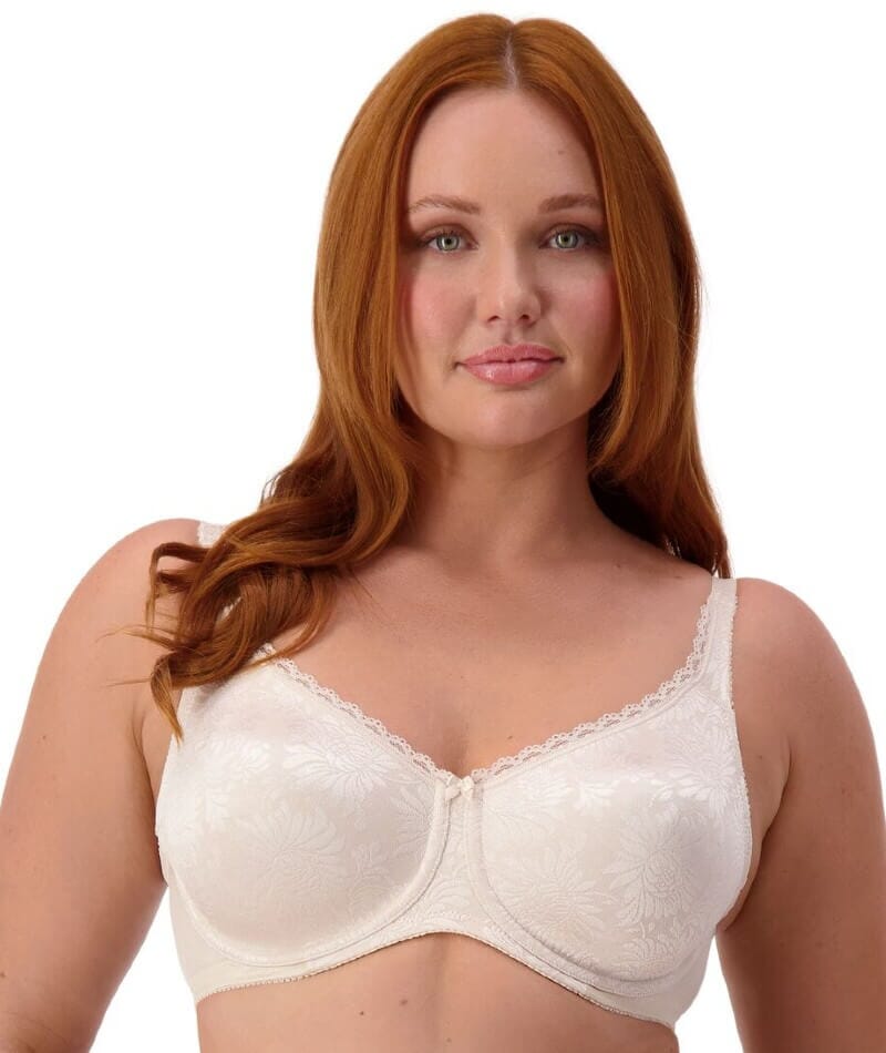 Triumph Everyday Moulded Bra - Fawn Bras 