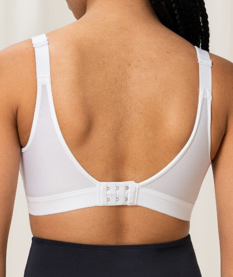 Triumph Triaction Wellness Non-Wired Sports Bra White (0003) 42C CS :  : Clothing, Shoes & Accessories