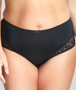 Sculptresse Roxie Brief 