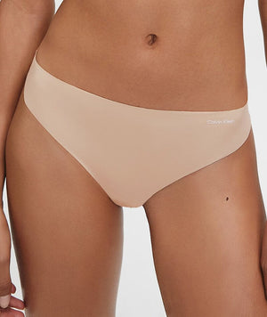 Calvin Klein Invisibles Thong - Light Caramel Knickers 